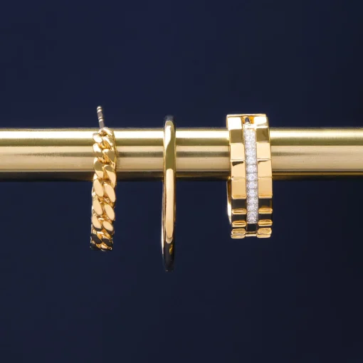 Diamond Vertical-Row Ribbed Hoop Earrings In Vermeil, 17Mm (1/10 Ct. Tw.)